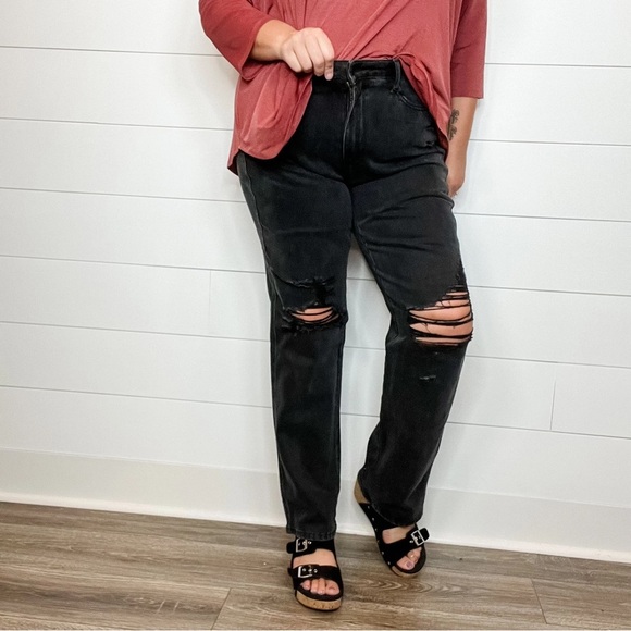 Judy blue NWT RIGID MAGIC BLACK STRAIGHT LEG 90’s JEANS comfort casual - Picture 1 of 9